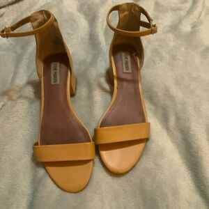 Steve Madden Women Irenee Leather Ankle Heels Sandals shoes sz 10